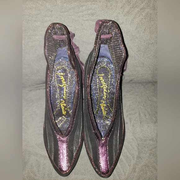 Size 6.5 Irregular Choice Heels Half Eaten Apple. Great Condition - Picture 5 of 8